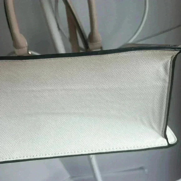 Also Spring Floral Purse with detachable coin bag - Picture 7 of 12